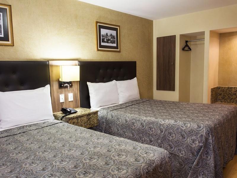Habitación Doble Estándar Dos Camas Dobles Hotel Castropol Ciudad de México Habitación Doble Estándar Dos Camas Dobles Hotel Castropol Ciudad de México